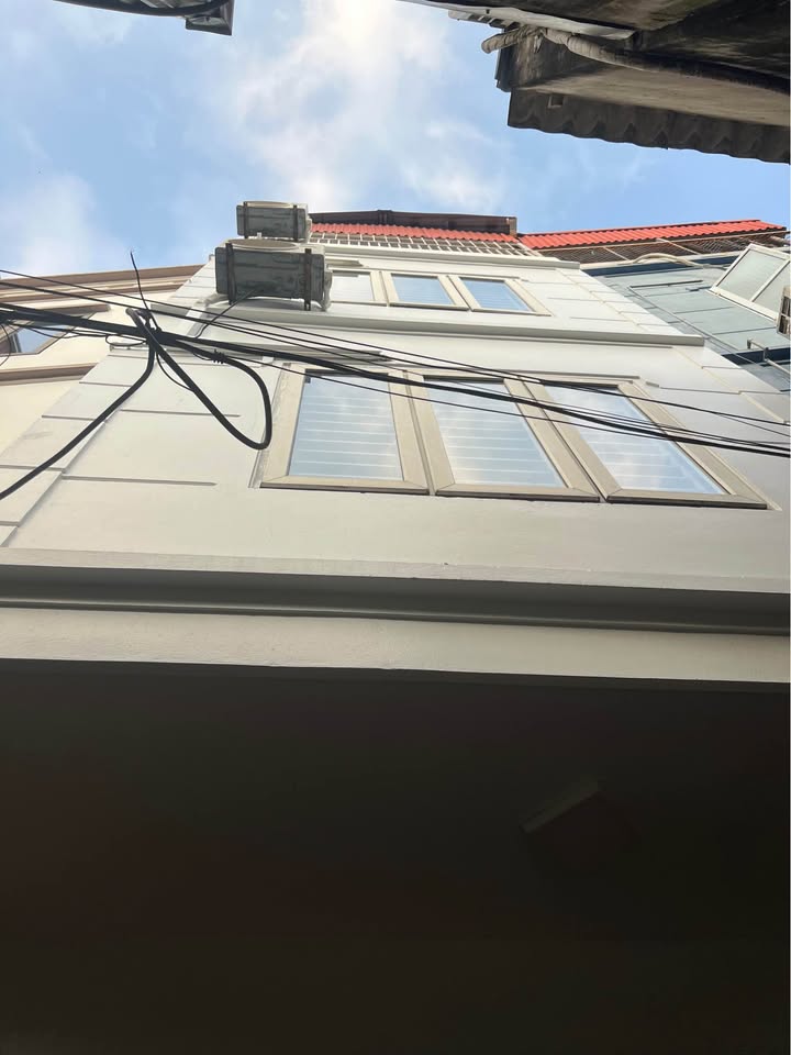 Nhà 4 tầng Thạch Bàn, Long Biên 40m² giá nhỉnh 6 tỷ - Sẵn sàng vào ở!
