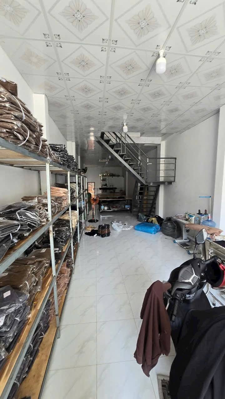 Nhà cho thuê trệt lầu tại Bình Hưng Hòa, quận Bình Tân 88m² giá 9,5 triệu - Thích hợp cho kho và may mặc!