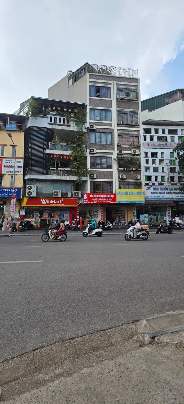 Nhà mặt phố Thanh Nhàn, Hai Bà Trưng 105m² giá 48 tỷ - Kinh doanh sầm uất, mặt tiền đẹp!