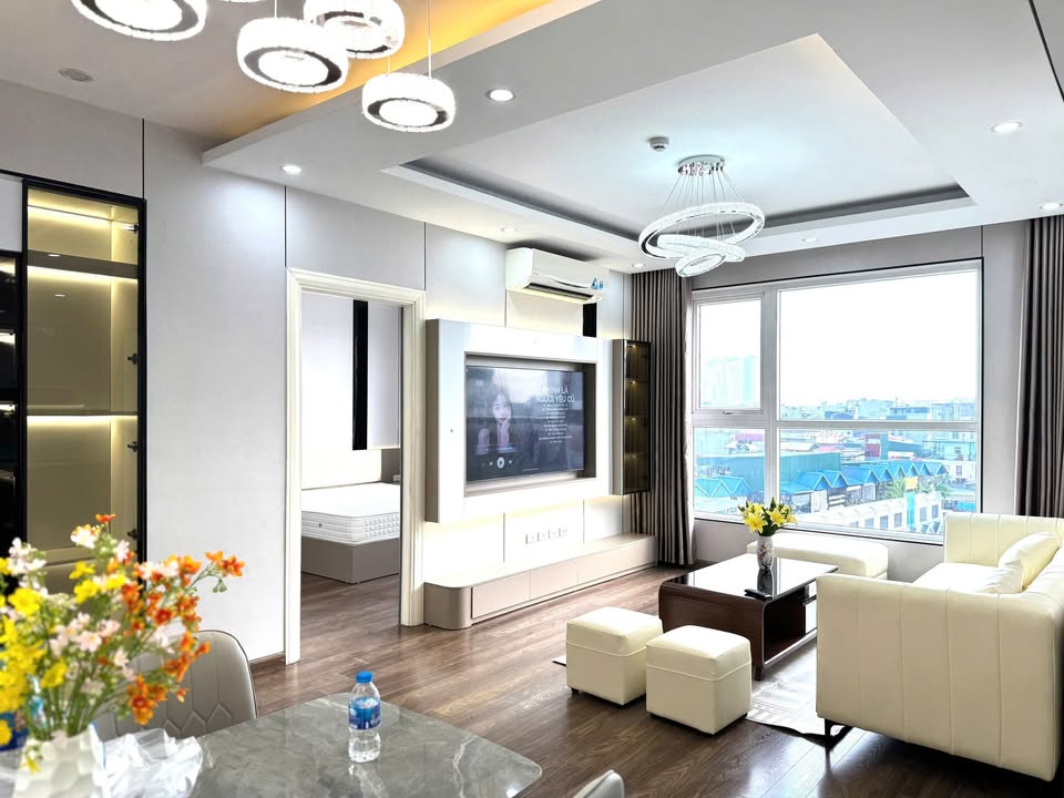 Căn hộ Eco Green Nguyễn Xiển 95m² giá 7.95 tỷ - Ban công ĐB thoáng mát!