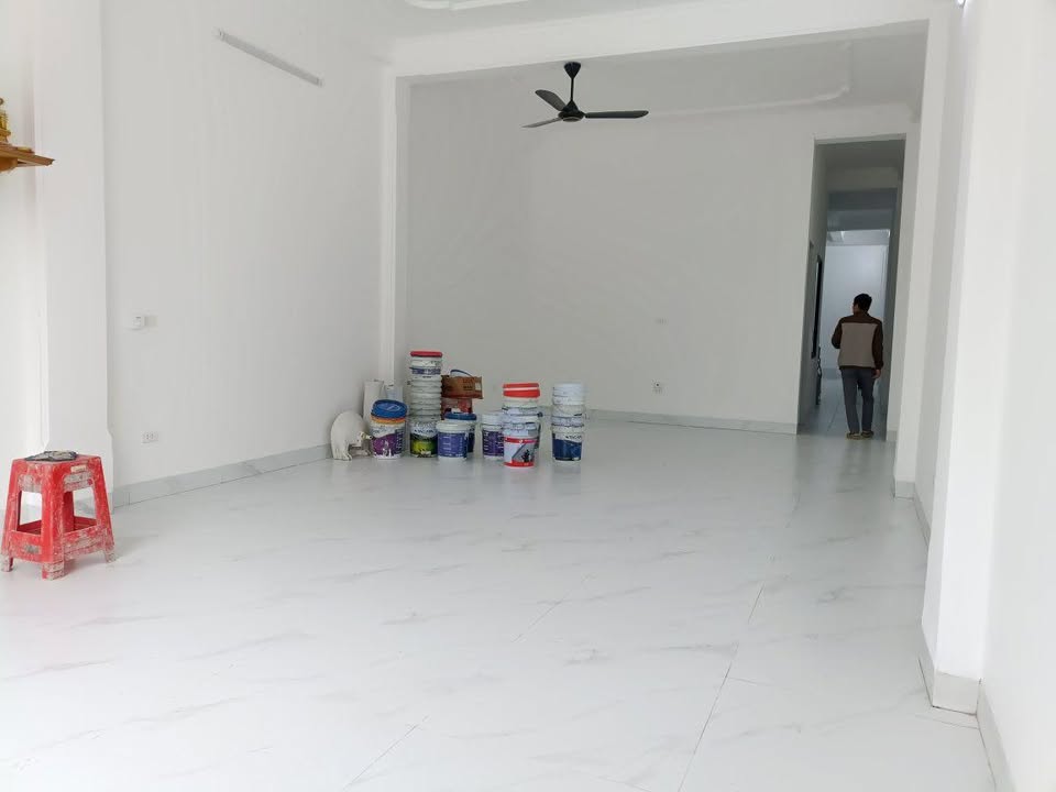 Nhà 3 tầng mặt đường Quảng Tâm 125m² giá 3 tỷ - Kinh doanh đỉnh cao!