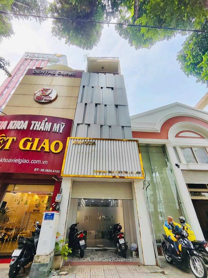 Cho thuê nhà mặt tiền Phạm Ngọc Thạch, Quận 3 - Giá chỉ 70 triệu/tháng!