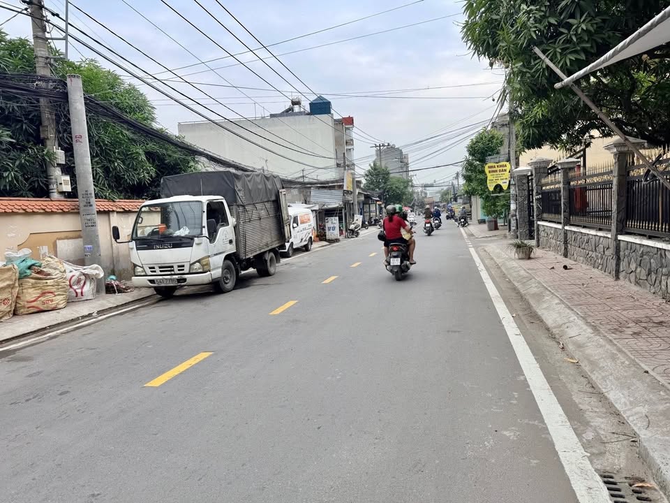 Nhà đẹp Hiệp Bình Chánh 60m² giá 4.6 tỷ - Sẵn sàng vào ở ngay!