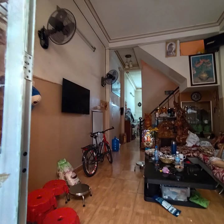 Nhà 4 tầng hẻm Lê Thánh Tôn, Nha Trang 46.7m² giá 8 tỷ - Vị trí trung tâm gần biển!