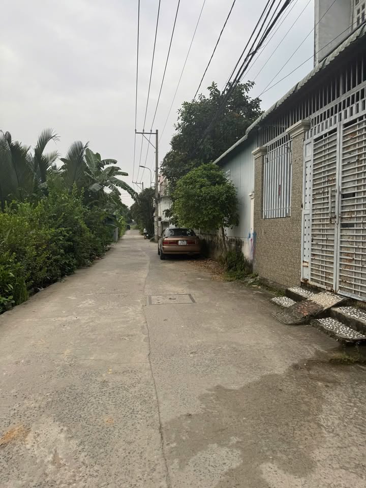 Nhà 2 tầng đường Bùi Xương Trạch, Quận 9 - Giá chỉ 4 tỷ, vị trí đắc địa!