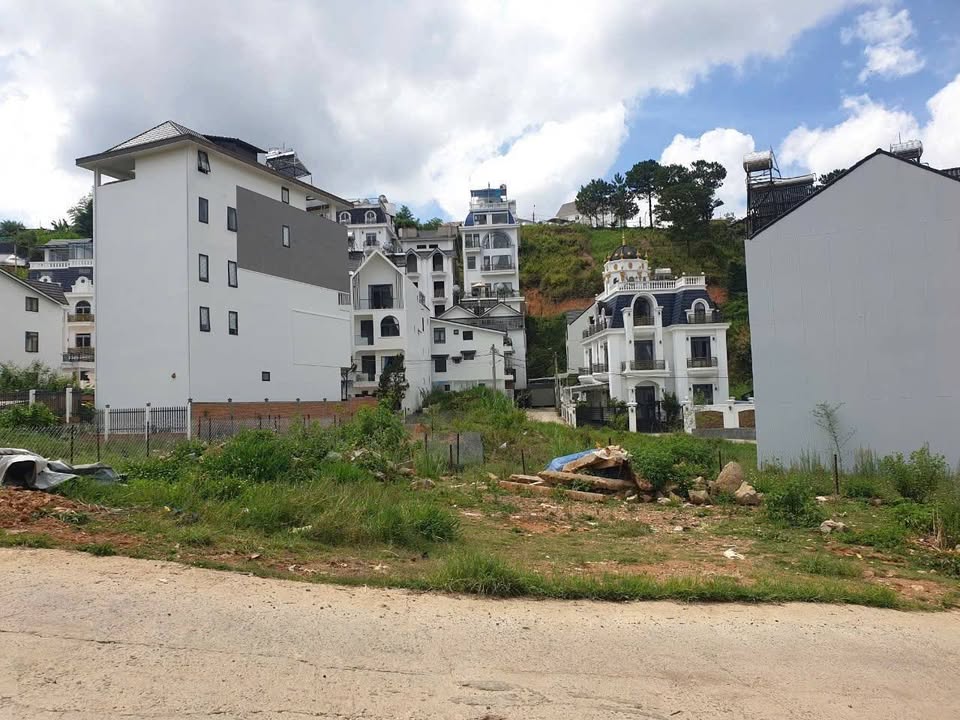 Đất nền khu Bàn Tay Phật An Sơn, Đà Lạt 245m² giá 9.5 tỷ - Cơ hội đầu tư sinh lời!