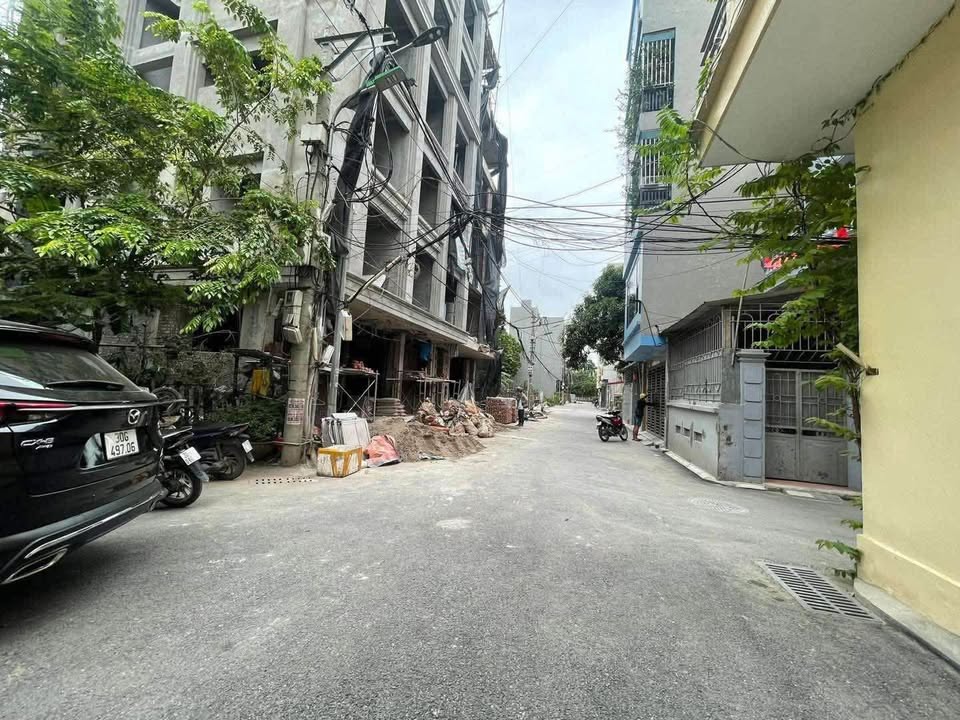 Lô đất Định Công Hoàng Mai 140m² giá 23.8 tỷ - Cơ hội đầu tư không thể bỏ lỡ!