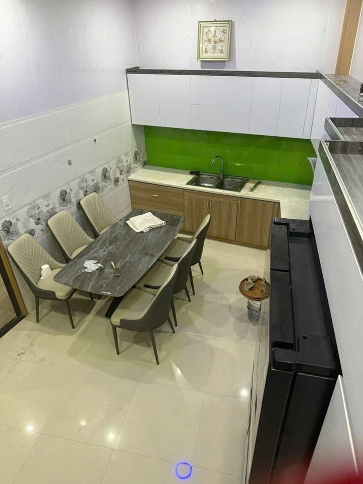 Nhà cho thuê mặt tiền đường Trương Định, Sơn Trà, Đà Nẵng 2 tầng, giá 17 triệu - Kinh doanh đa dạng!