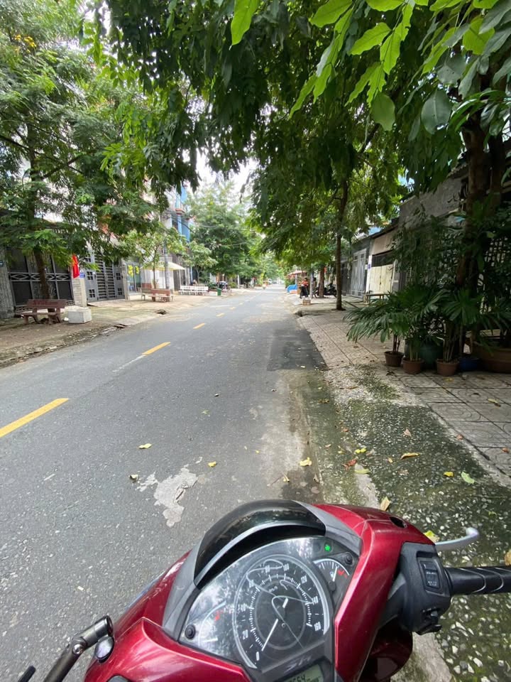 Nhà mặt tiền 100m² khu DC Sơn Kỳ, Tân Phú - Giá chỉ 10.8 tỷ - Cơ hội vàng cho nhà đầu tư!