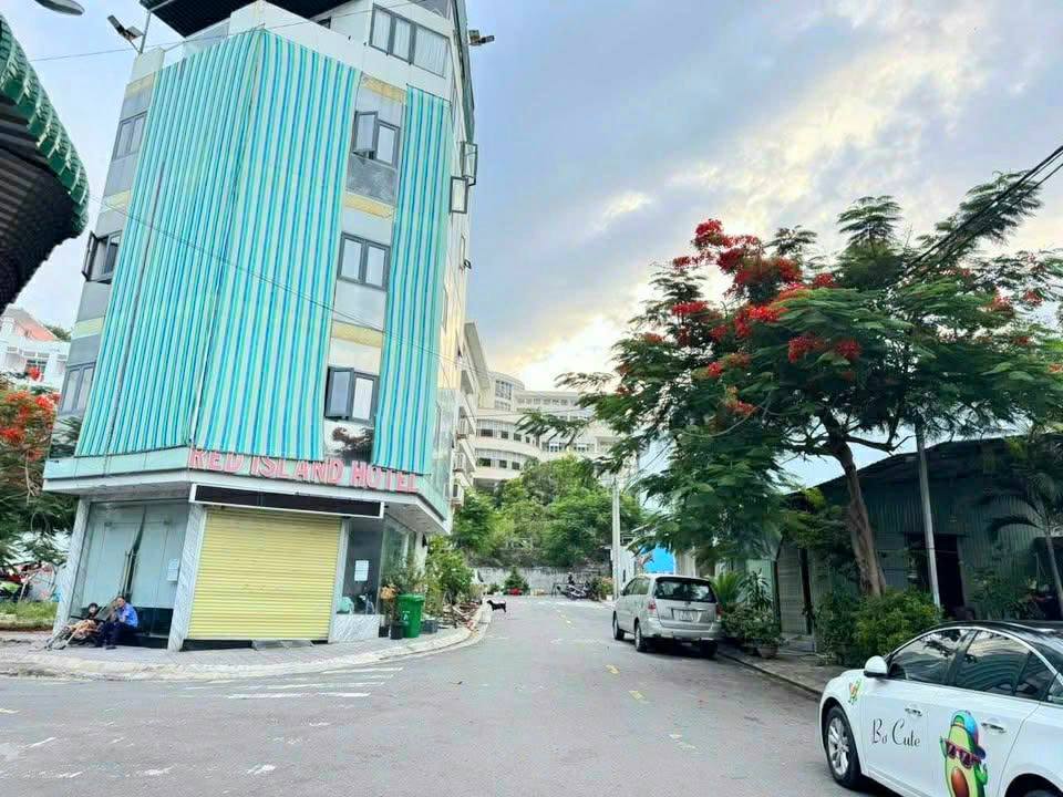 Bán đất khu tái định cư Hòn Đỏ, Nha Trang 54.4m² giá 5.55 tỷ - Cách biển Hòn Chồng chỉ 80m!