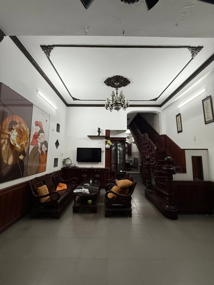 Nhà 2 tầng cho thuê tại Lý Thái Tông, Đà Nẵng 75m² - Full nội thất sang trọng!