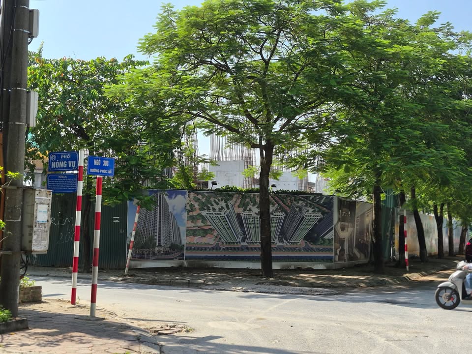 Đất kinh doanh Phúc Lợi 60m² giá 15 tỷ - Đường ô tô tránh, vỉa hè rộng rãi!