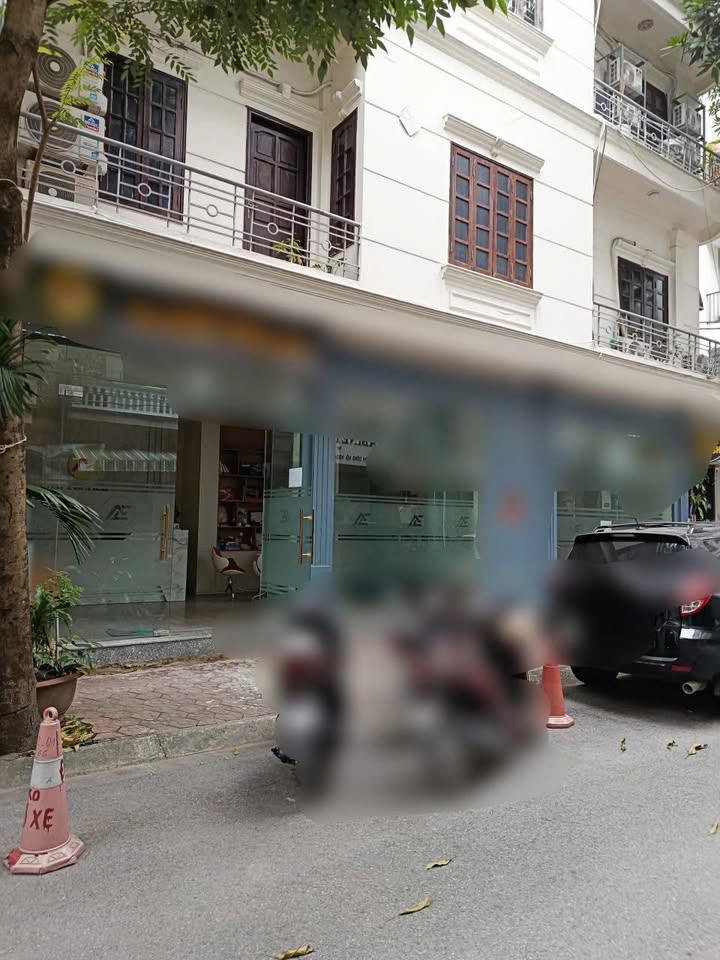 Nhà nguyên căn cho thuê tại Mạc Thái Tổ, Cầu Giấy 60m² giá 45 triệu - Phù hợp làm CHDV hoặc văn phòng!