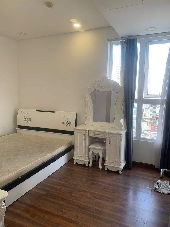 Căn hộ Golden Star Quận 7 70m² giá 11 triệu - View đẹp hướng Quận 1!