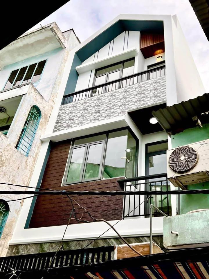 Nhà mới xây đẹp Hẻm 761 Hưng Phú, Quận 8, 28m² giá 4.15 tỷ - An ninh, hiện đại!