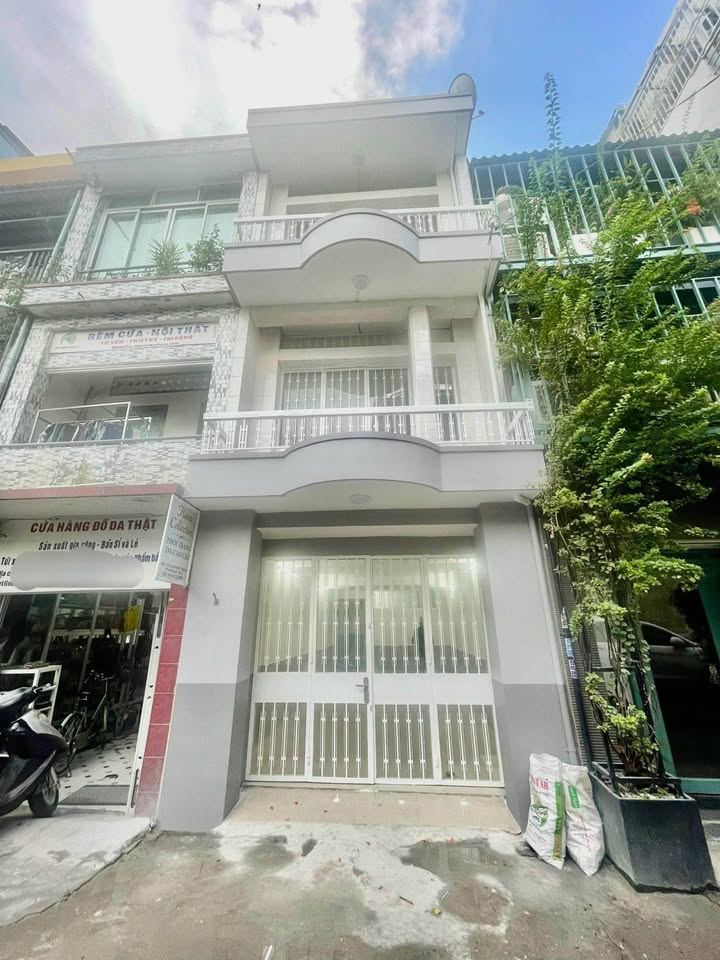 Nhà cho thuê đường Nam Kỳ Khởi Nghĩa, Quận 3 - Diện tích 56m² giá 18 triệu - Thích hợp kinh doanh online!