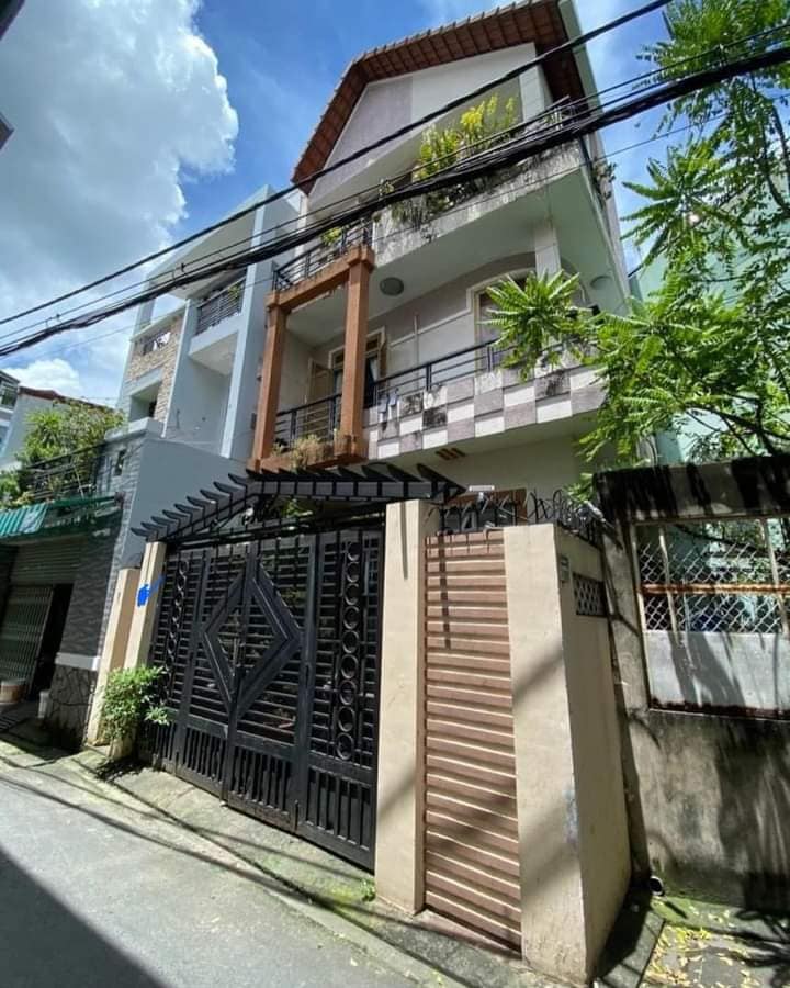 Biệt thự Tân Bình 90m² giá 12 tỷ - Hẻm nhựa xe tải, vị trí đắc địa!