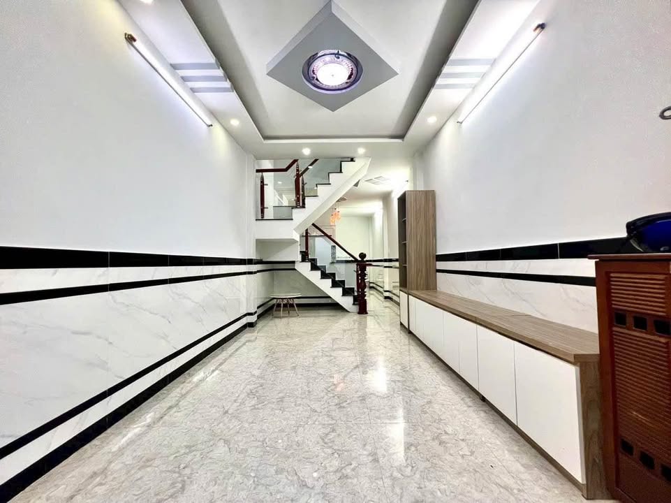 Nhà riêng đường HT13, Hiệp Thành, Quận 12 giá 2.39 tỷ - Sổ hồng riêng, vào ở ngay!