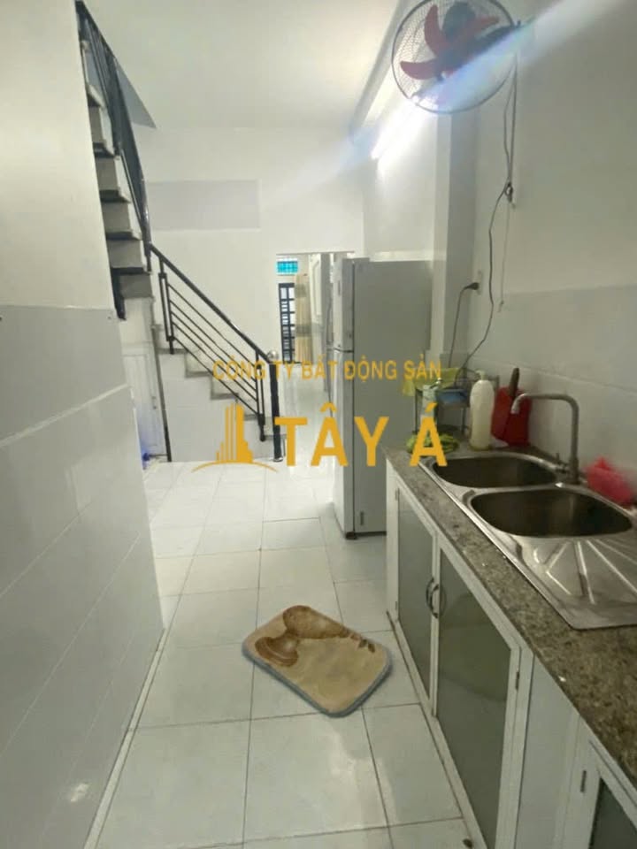 Nhà bán hẻm Nghĩa Hưng, Tân Bình 52,7m² giá 6 tỷ - Hướng Đông Nam, sổ hồng chính chủ!