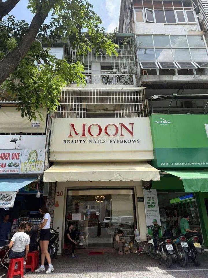 Mặt bằng cho thuê Bến Thành 103m² - Vị trí đắc địa ngay chợ Bến Thành!