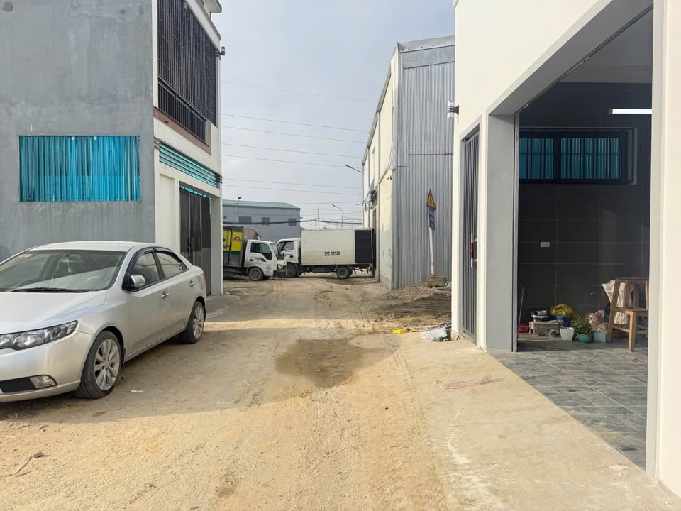 Đất nền Vinh Tân, 100m² giá 3 tỷ - Vị trí giao thông thuận lợi!