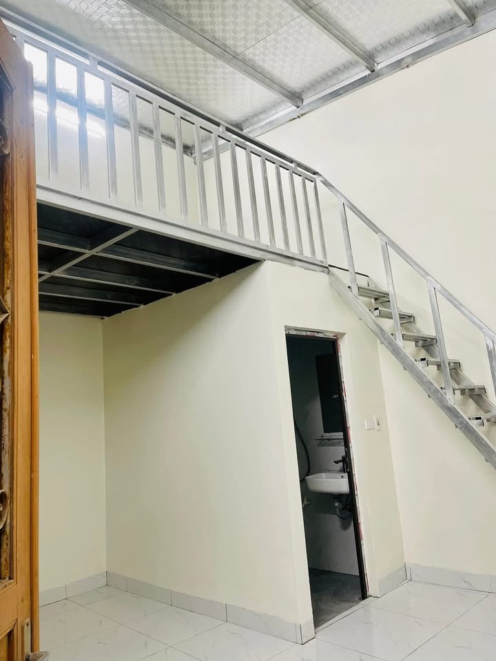 Phòng trọ Tả Thanh Oai 20m² giá 2.5 triệu - Không gian rộng rãi, tiện ích đầy đủ!