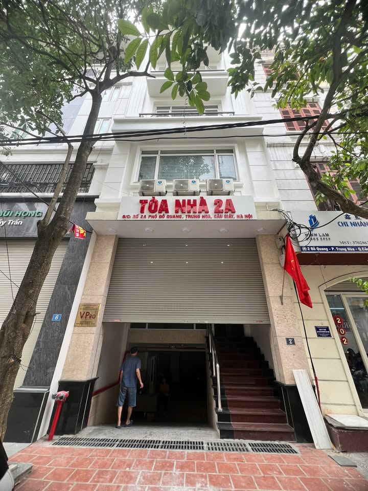 Cho thuê văn phòng mặt tiền 6m tại Cầu Giấy - Diện tích 60m², giá 32 triệu/tháng!