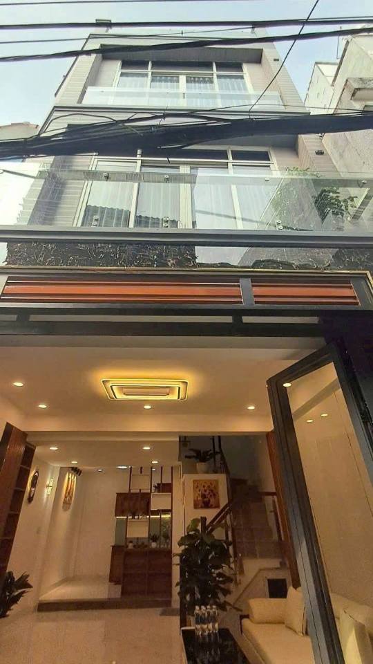 Nhà phố Âu Dương Lân Q8 42.3m² giá 5.95 tỷ - Nhà mới 4 tầng, chính chủ!