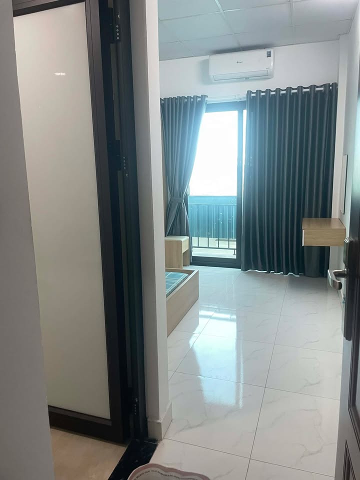 Phòng trọ khép kín tại Nguyễn Văn Linh, Long Biên - Không chung chủ, thoáng mát và yên tĩnh