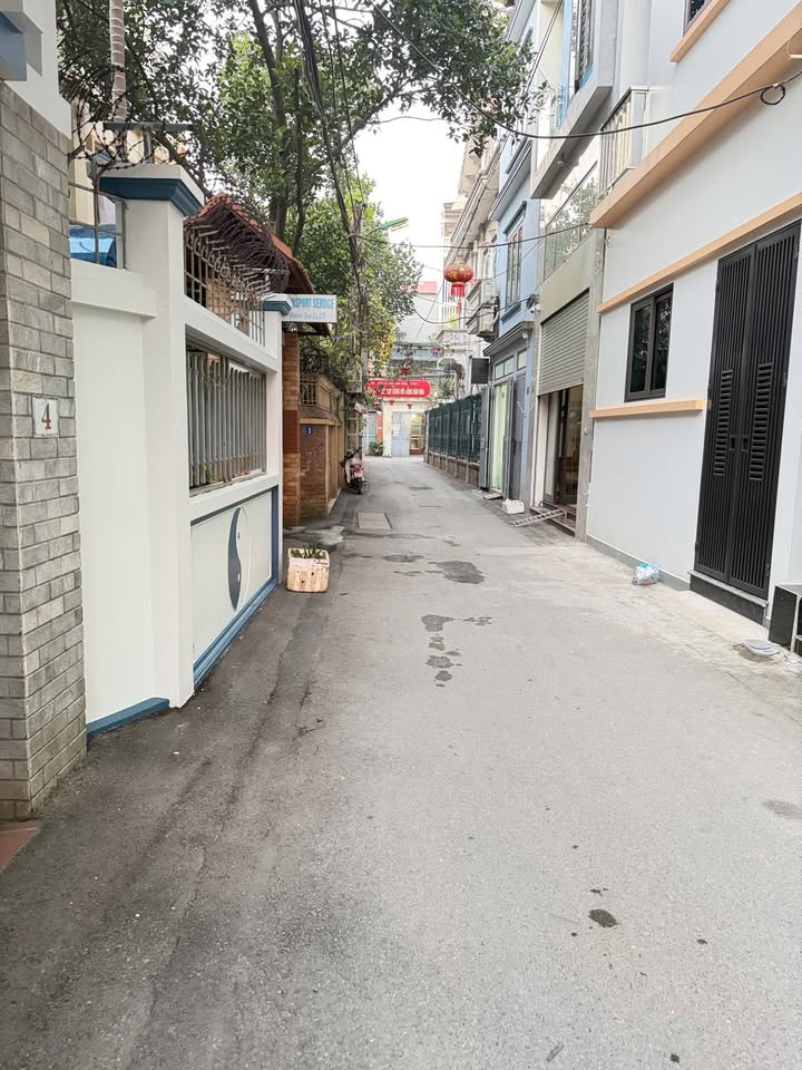 Nhà đẹp Ngọc Thụy - Long Biên 39m² giá 12 tỷ - Thang máy tiện lợi, ô tô tải đỗ cửa!