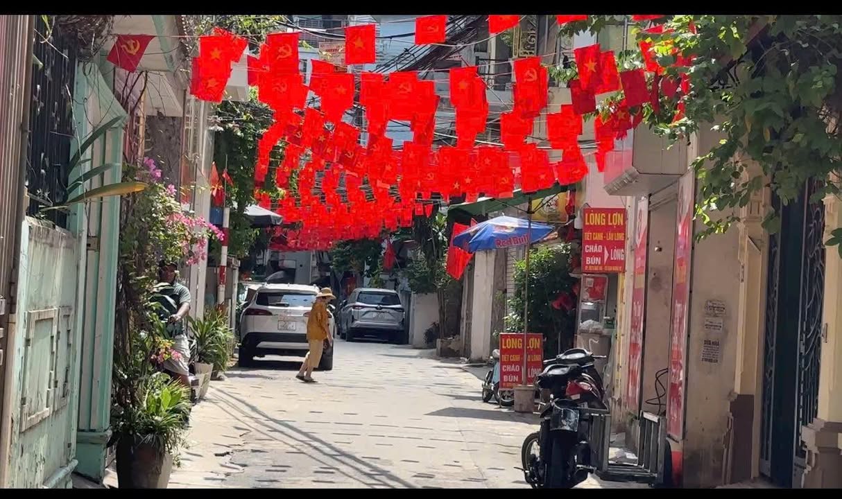 Nhà 4 tầng Xuân Đỉnh 95m² giá 16.5 tỷ - Ô tô vào thoải mái!