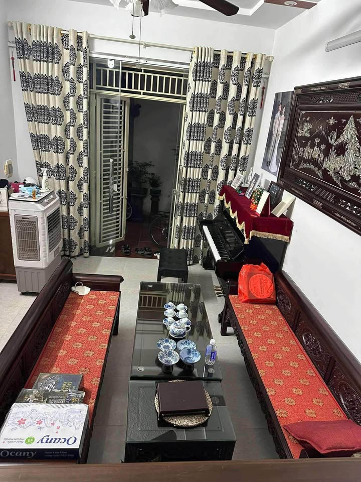 Nhà phố 3 tầng Phù Nghĩa Nam Định 43m² giá 2.1 tỷ - Sẵn sàng vào ở!