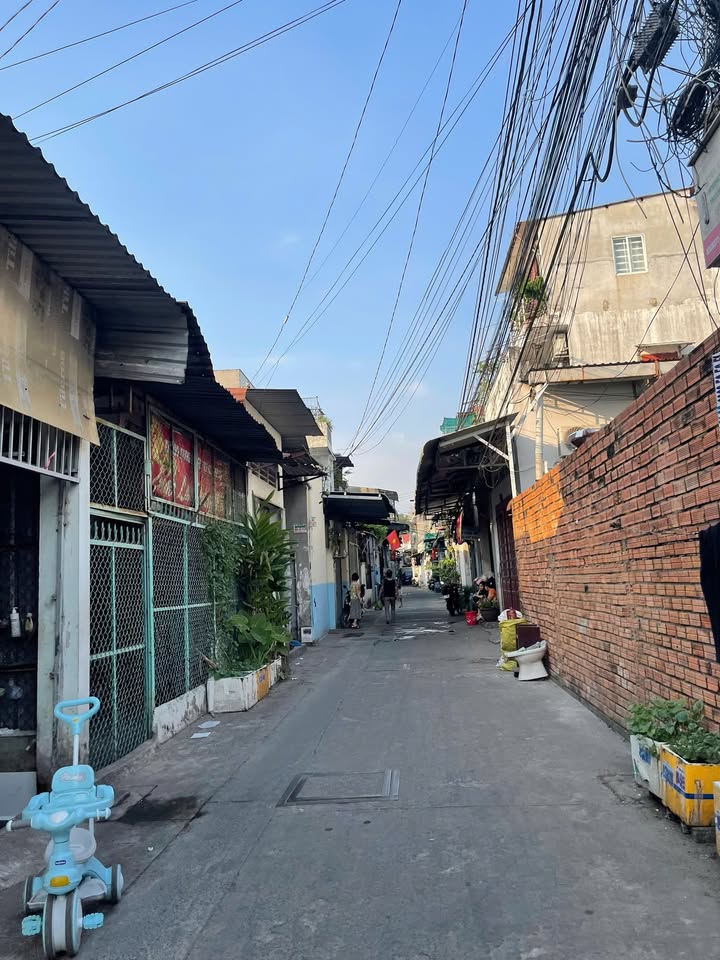 Dãy trọ 232m² tại phường Dĩ An, Bình Dương giá 5.9 tỷ - Cơ hội đầu tư sinh lời!