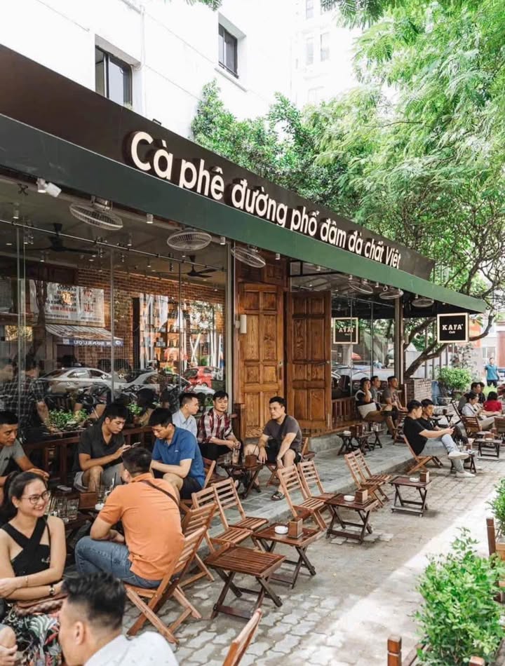 Nhà mặt phố Võ Chí Công, Tây Hồ 180m² giá 42 triệu - Vị trí đẹp cho kinh doanh!