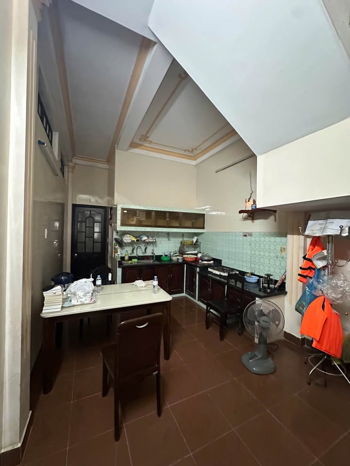 Nhà 2 tầng mặt tiền Hoàng Diệu, Huế 121m² giá 5 tỷ - Tặng dãy trọ 4 phòng