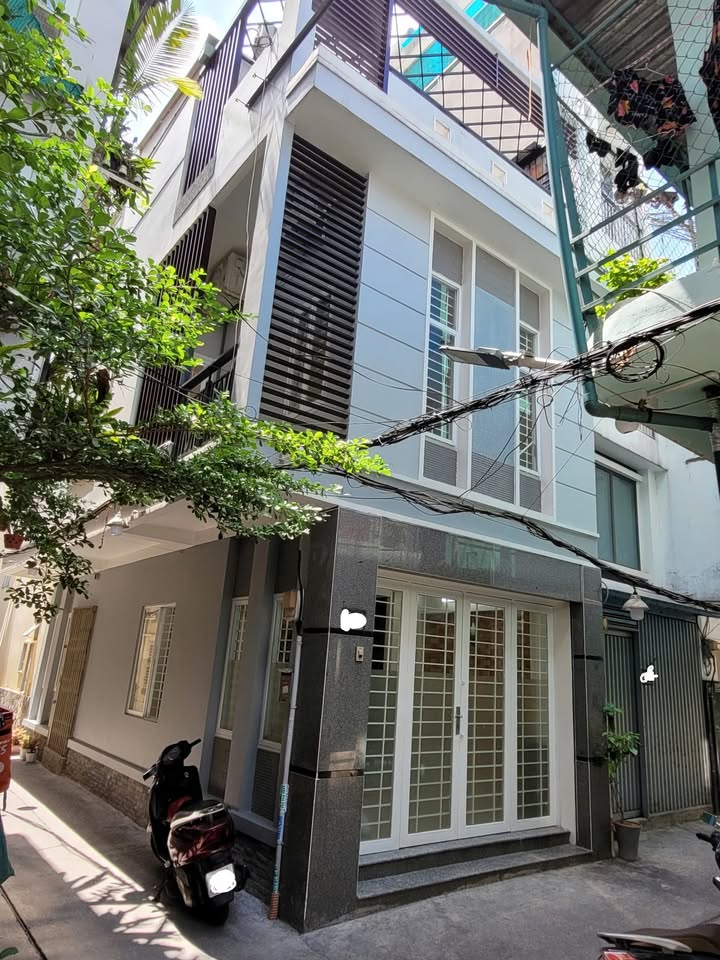 Nhà riêng Đường số 4, Phường 4, Quận 3, 38m² - Kinh doanh sầm uất, yên tĩnh!