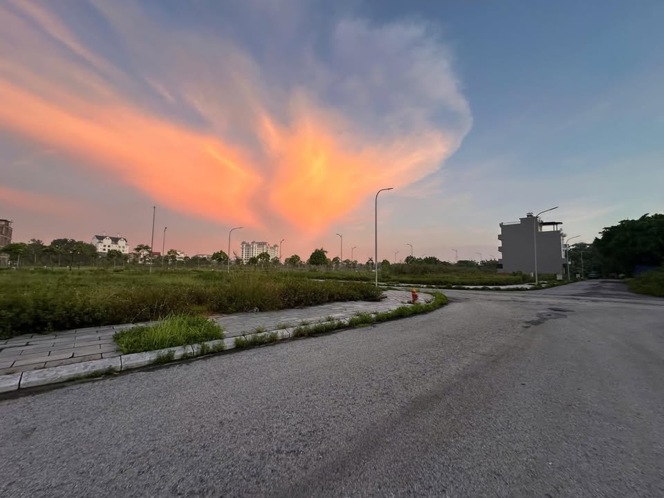 Nhà phố KĐT Bắc Đầm Vạc Vĩnh Yên 108m² giá thỏa thuận - Sổ hồng chính chủ!