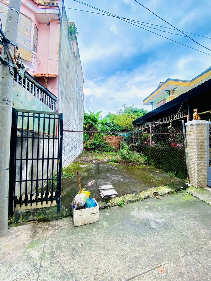 Đất hẻm ô tô đường 8, phường Linh Trung 69m² giá 5 tỷ - Tiện ích đầy đủ!