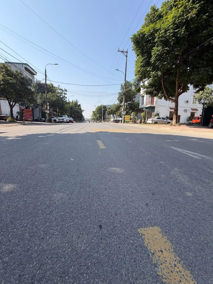 Bán 3 Lô Đất Liền Kề Nguyễn Du Kéo Dài 300m² - Tiềm Năng Kinh Doanh Cao!