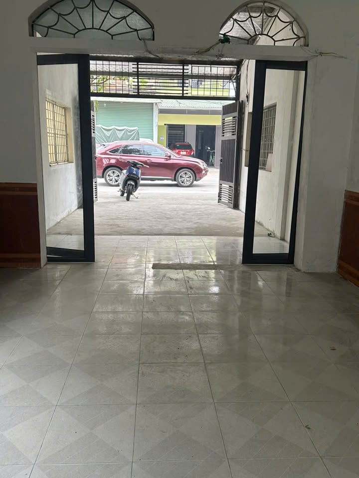 Nhà mặt đường Mai Lão Bạng, Vinh 110m² giá 6 triệu - Phù hợp kinh doanh và ở gia đình!