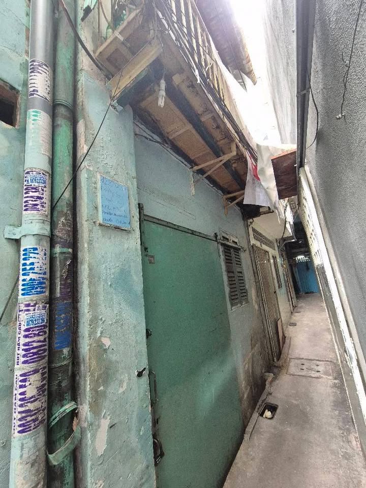 Nhà phố Quận 1 mặt tiền Nguyễn Cư Trinh 9.8m² giá 2 tỷ - Chính chủ công chứng ngay!