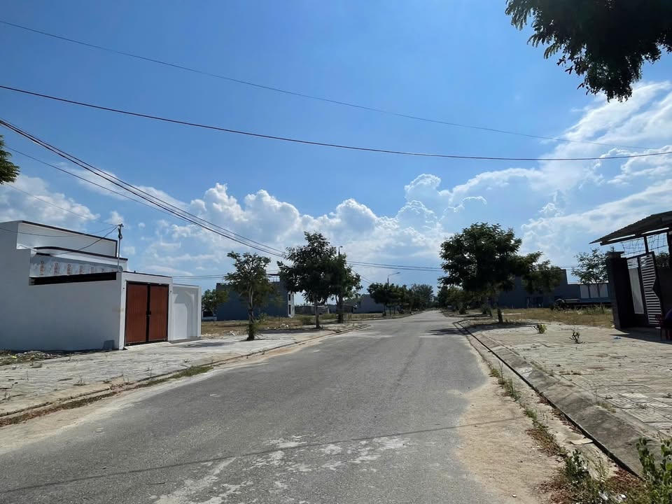 Đất nền Khu đô thị số 9 Điện Ngọc 122.5m² giá 3.1 tỷ - Cơ hội đầu tư hấp dẫn!