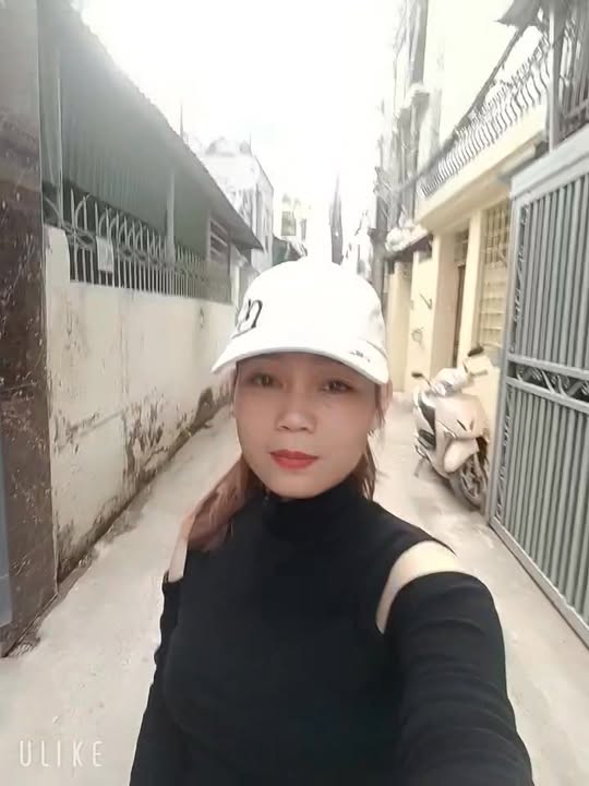 Nhà phố Thạch Bàn Long Biên 72m² giá thỏa thuận - Dân xây 2 mặt ngõ, xe tải đỗ cổng!