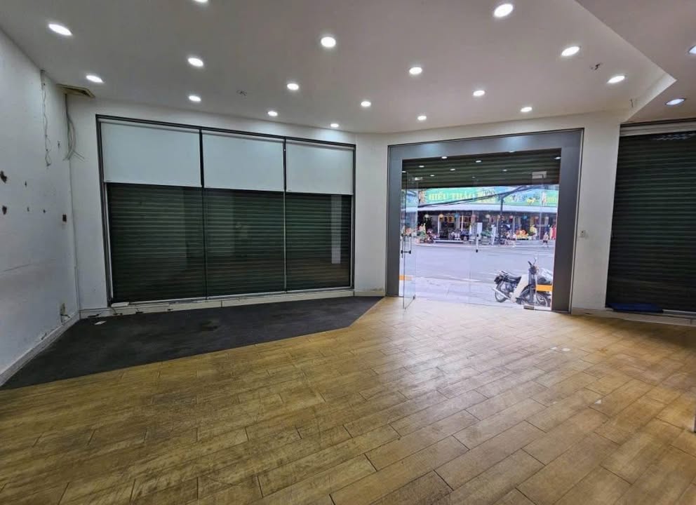 Cho thuê FrontHouse 100m² đường Hai Bà Trưng - Vị trí vàng kinh doanh