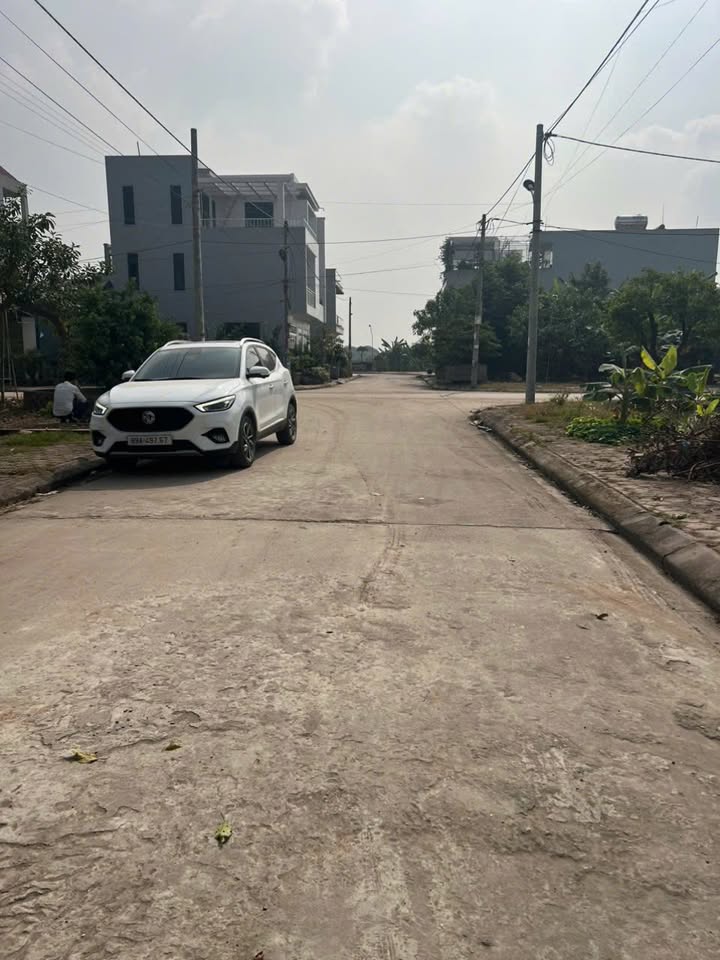 Đất nền Hoàn Long, Yên Mỹ 100m² giá 4 tỷ - Đầu tư sinh lời hấp dẫn!