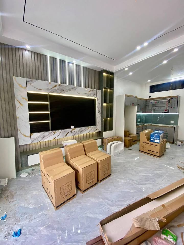 Nhà 3 tầng mới xây tại Văn Cao, Nam Định 51.8m² giá 2.48 tỷ - Thiết kế hiện đại, sẵn sàng ở ngay!