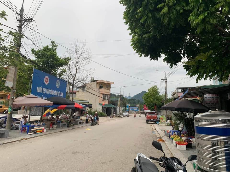 Đất nền Phương Thiện 80m² giá 2 tỷ - Đường lớn, vị trí đắc địa!