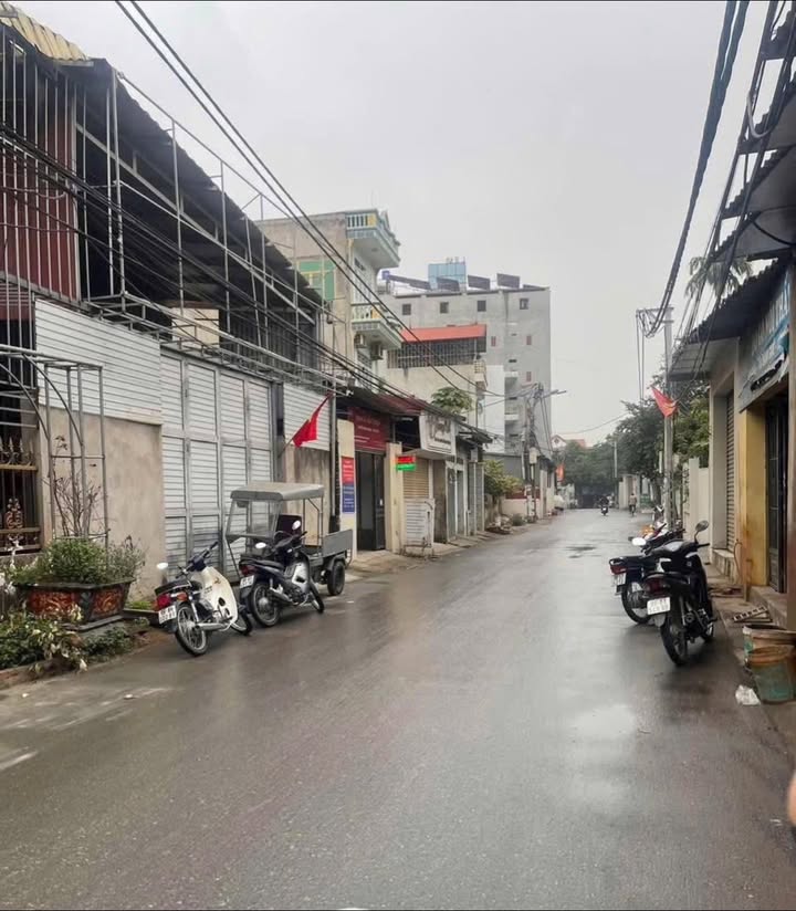 Đất thổ cư Nếnh, Việt Yên 100m² giá 3 tỷ - Mặt tiền 6m, gần chợ