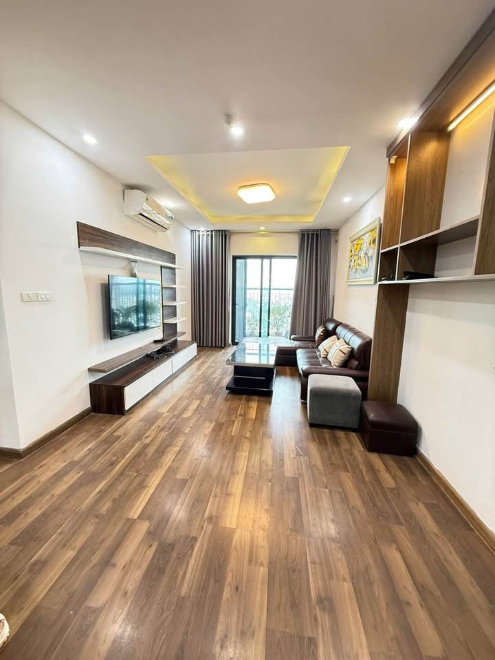 Căn hộ chung cư Yên Hòa Cầu Giấy 94m² giá 9 tỷ - Thiết kế thông minh, nội thất đầy đủ!