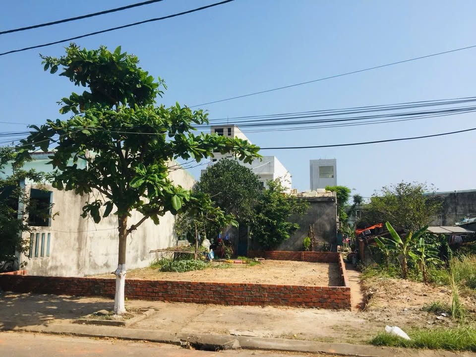 Cặp đất đường Trần Thuyết, Sơn Trà, Đà Nẵng 180m² giá 18 tỷ - Cơ hội đầu tư tuyệt vời!